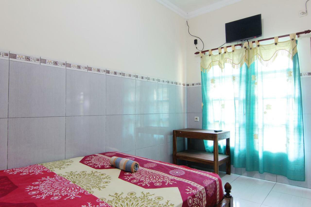 Losmen Alden Kretek Exterior foto
